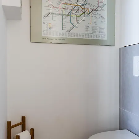Veeve - A La Mode In Batignolles Apartment *