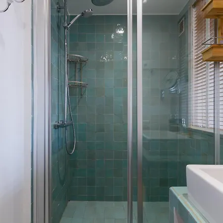 Veeve - A La Mode In Batignolles Apartment