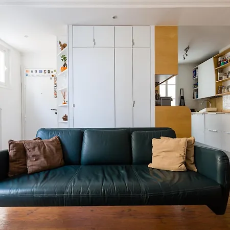 Veeve - A La Mode In Batignolles Apartment *